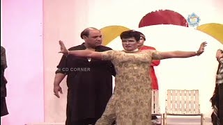 Agha Majid With Qaiser Piya and Nawaz Anjum Stage Drama Hun Fair Full Comedy Clip [upl. by Aisyle]