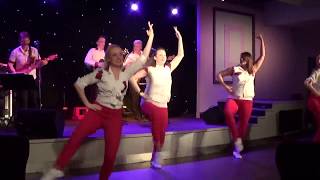 Vauxhall Holiday ParkGreat Yarmouth2017 Entertainment team FIRST LOOK [upl. by Loutitia524]