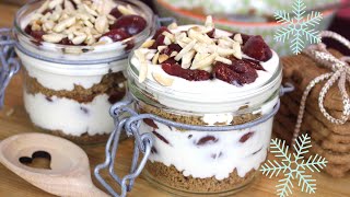 Weihnachtsdessert im Glas mit Spekulatius Mascarpone amp Sauerkirschen  WeihnachtsSchichtDessert [upl. by Aizirtap]