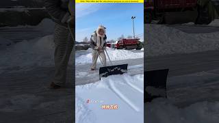 Monthly income of lakhs of rupees by clearing snow from the road।😱shortvideo amazingfacts [upl. by Namruht]