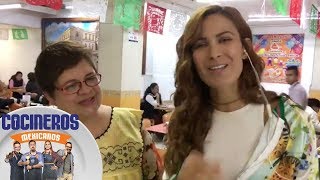 Chilangueando ando Gaby desde el mercado de Mixcoac  Cocineros Mexicanos [upl. by Eirrot279]