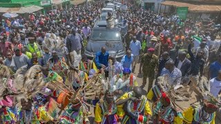 WATCH PRESIDENT RUTO DP GACHAGUA GOVERNOR GLADYS WANGA INTERACTING WITH RESIDENTS OF HOMABAY TOWN [upl. by Libbna]