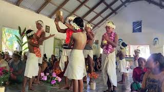 Presentation of the holy bible … Saint Peter Canicious Wottegai Woleai Christmas Day [upl. by Eirena]