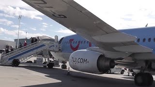 TUI B737 Arr  Alicante airport aviation pilot planespotting aircraft airlines jet crew [upl. by Akinahc]