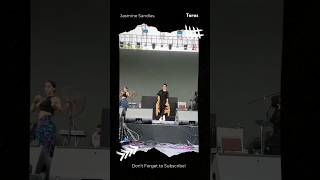 Jasmine Sandlas live performance taras jasminesandlasshorts trending explore hindisong munjya [upl. by Zandt]