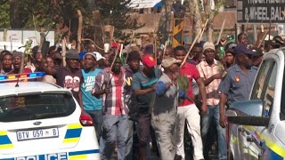 South Africa xenophobic violence Nigeria to repatriate 600 citizens [upl. by Ahsenauq]