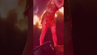 Taylor Swift Defends Fan Confronts Security Guard MidPerformance [upl. by Harpp]