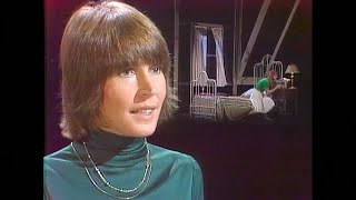 Helen Reddy  Angie Baby The Carol Burnett Show 1974  stereo [upl. by Saunders689]