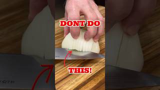 How To Dice an Onyo Onion [upl. by Elatnahs]