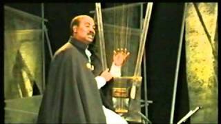 Alemu Aga quotKeto Aykerim Motuquot playing the Begenna the Harp of David from Ethiopia [upl. by Atikir14]