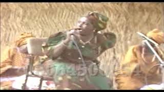 HAJIYA BARMANI MAI CHOGE PROMINANT HAUSA MUSICIAN FROM AFRICA GIDAN KASHE AHU 1988 [upl. by Samanthia]