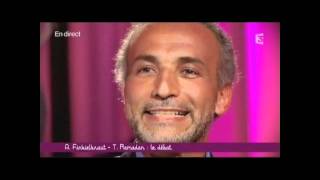 Tariq Ramadan discrédite Alain Finkielkraut en 2 minutes [upl. by Enelrad831]