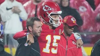 Chiefs Injury Scare 🏈 Patrick Mahomes Ankle Injury Vs Tampa Bay Buccaneers nfl [upl. by Hbaruas]