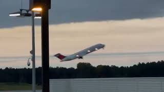 Delta Airlines B717200 Steep Sunset Takeoff From RaleighDurham International Airport [upl. by Roberto]