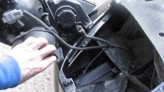 How to replace your headlight Kia Sedona DIY [upl. by Felicidad976]