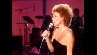 Ornella Vanoni  Medley dei cantautori Me in tutto il mondo Che cosa cè LiveRSI 1982 [upl. by Azil802]