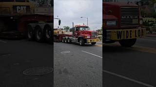 Fitzpatrick CL700 Pulling Their 330DL On A Lowboy In Commuter Rush Hour Traffic Looking LARGE [upl. by Maxie]