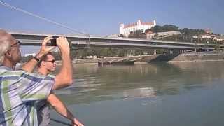 Bratislava mit dem quotTwin City Linerquot von Wien auf der Donau Ankunft und Abfahrt 290815 [upl. by Ardnuhsor]