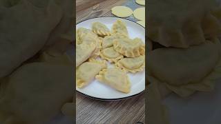 Pierogi z kapustą i grzybami święta pierogi food shorts [upl. by Furmark]