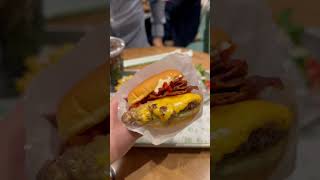 Shake Shack better than InnOut shakeshack burgers toronto canadalife canada [upl. by Nnayd]