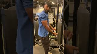 Bisep workout🏋️sholderworkout gym bisepsworkout trending like subscribe [upl. by Anas]