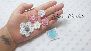 Mini flores a Crochet 3 tipos diferentes de Flores  paso a paso [upl. by Omland]