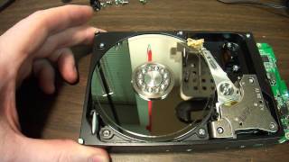 Clicking hard drive disassembly How to and what to expect 500GIG Western Digital USB storage [upl. by Turnbull721]