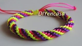 Como hacer una pulsera Kumihimo en tres colores bracelet kumihimo [upl. by Adyl]