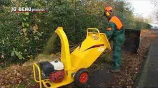 Jo Beau M300 prochipper  woodchipper [upl. by Vachell]