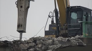 Abrissbagger im Einsatz  Bagger auf der Lennetalbrücke A45  Sauerlandlinie [upl. by Sekofski]