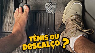 DIRIGINDO DE TÊNIS E DESCALÇO QUAL É MELHOR  CARROVLOG [upl. by Monahan]