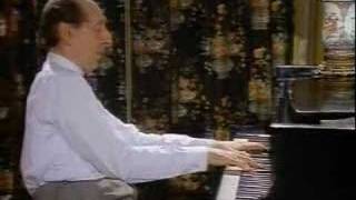 VLADIMIR HOROWITZ PLAYS SCRIABIN quotVerse la flammequot [upl. by Ailemak]