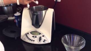 Pâte a beignet au Thermomix [upl. by Boykins]