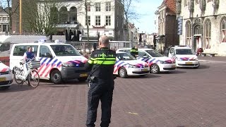 Politiesirenes klinken 2 minuten op Markt in Middelburg [upl. by Analiese27]