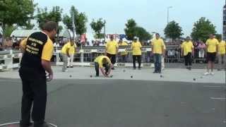 Record du monde 1000 boules dans lheure 2011 à Dreux [upl. by Sedgewake]