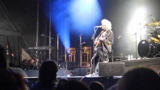 Brian May with Kerry Ellis  Love of My Life  RAF Cranwell July 16th 2011 [upl. by Pierre]