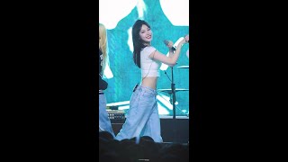 조아 ZOA Weeekly 위클리  Hello  After School 4K 세로 직캠 240521 서울시립대 축제 [upl. by Bess29]