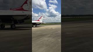 F16 USAF Thunderbirds taxi out at Shaw AFB airforce f16 shorts thunderbirds [upl. by Nytsirc940]