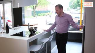 S13 Showroomkeuken met Corian kooktafel [upl. by Tound]