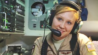 Interview with a Female Loadmaster – USAF C17 Globemaster III [upl. by Marian27]