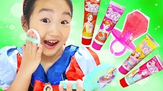 보람이의 어린이 사탕 화장품 랜덤 뽑기 놀이 Candy kid makeup challenge [upl. by Ahearn]