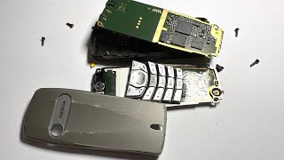 Nokia 6610 i disassembly [upl. by Culosio]