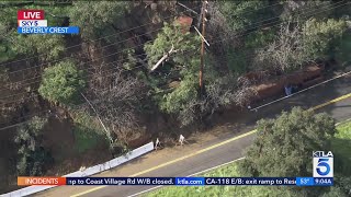 Homes evacuated after mud debris flow in LAs Beverly Crest neighborhood [upl. by Nisior]