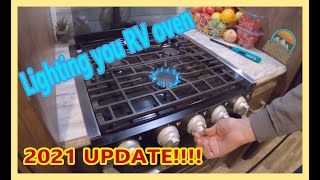 Lighting your RV oven\ Lighting a Furrion RV oven [upl. by Lightman]