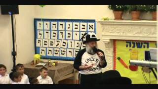 Uncle Moishy Live  YKOM 5772  Yeshiva Ketana of Manhattan [upl. by Kinson]