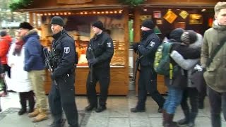 Nach Anschlag in Berlin Weihnachtsmarkt auf dem Breitscheidplatz wieder offen [upl. by Teresina]