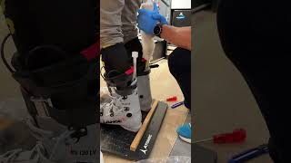 Skischuhe schäumen  Bootfitting mit Schaumverfahren [upl. by Yael]