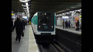 RATP Paris Métro CabRide  Un MP59 rentre en station à pleine vitesse [upl. by Agarhs]