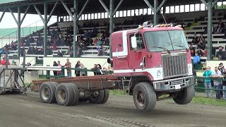 Semi Truck Pulling Wheelie 2016 [upl. by Casaleggio]