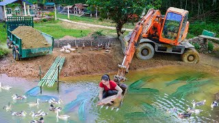 Use Truck And excavator To Transport Sand From Puddle  Iron Mesh Fence Buy A Lot Of Fish To Raise [upl. by Lenzi]